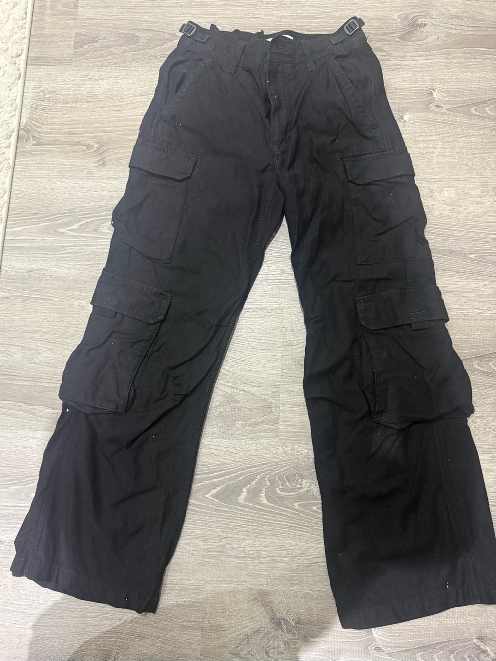 Aritzia TNA Black Cargo Pants